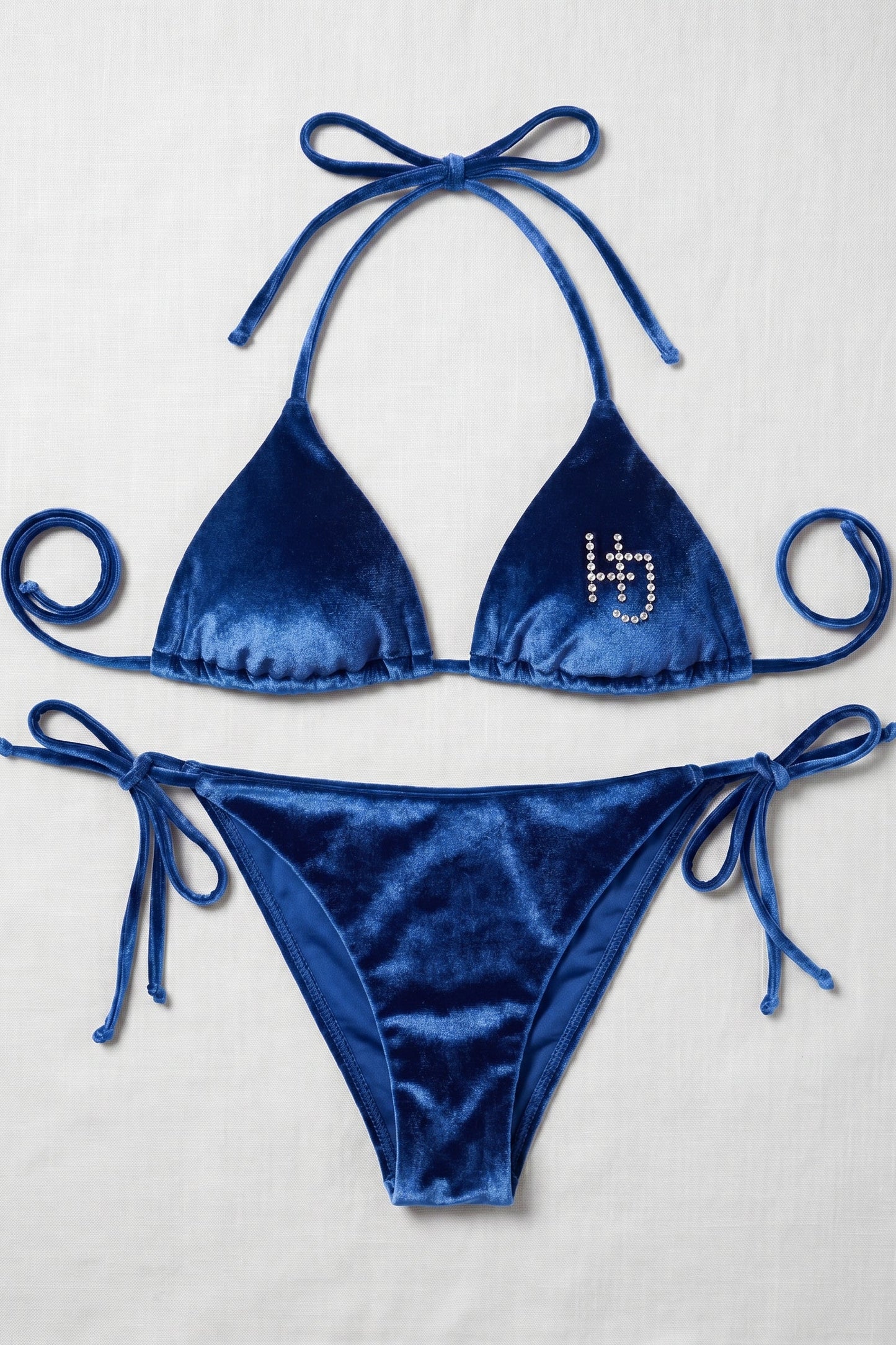 VELVET BLU